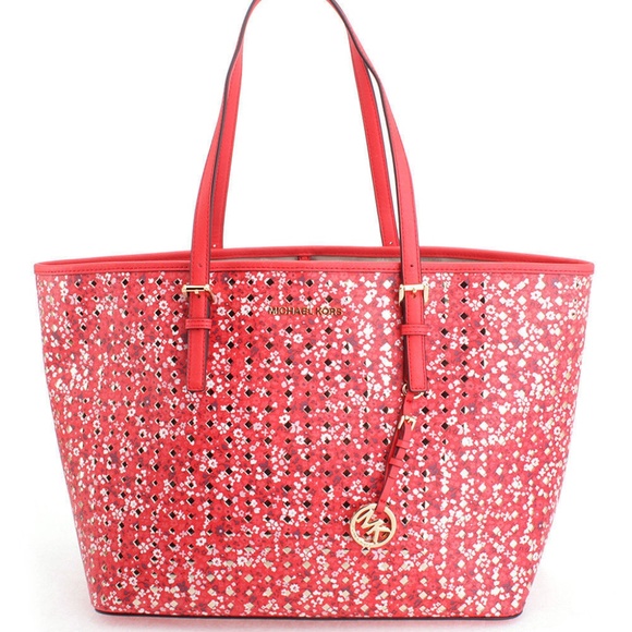 Michael Kors Handbags - Michael Kors Jet Set Large Carry All Tote Floral